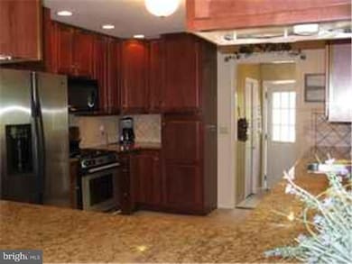 93 Woodstone Ln, Villanova, PA 19085 - photo 7