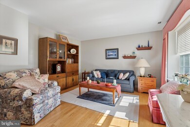 3 Maple Dr, Conshohocken, PA 19428 - photo 5