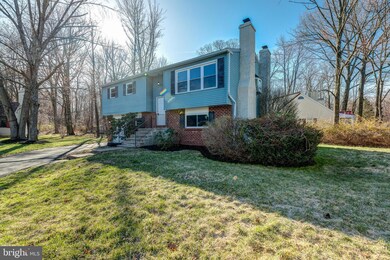 414 Robin Cir, Langhorne, PA 19047 - photo 2