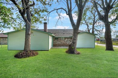 10325 Woodwick St, Houston, TX 77016 - photo 3