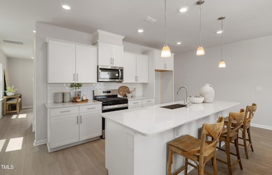 1526 Tamarisk Ln, Durham, NC 27703 - photo 4