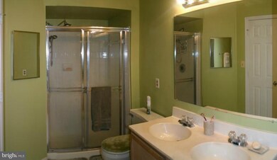 1807 Barrington Ct, Bowie, MD 20721 - photo 7