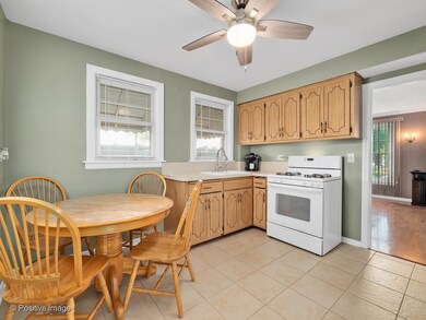 1516 Gardner Rd, Westchester, IL 60154 - photo 6