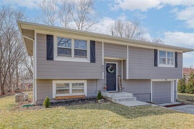 403 N Franklin St, Spring Hill, KS 66083 - photo 2