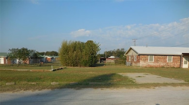 411 S A St, Davis, OK 73030 - photo 4