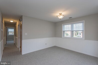 24 Haws Ln unit B, Flourtown, PA 19031 - photo 5