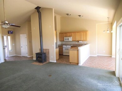 21011 Limestone Ave, Bend, OR 97703 - photo 6