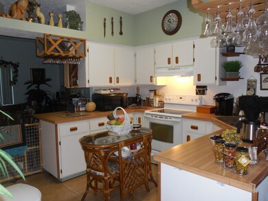 4390 Camberly st 006