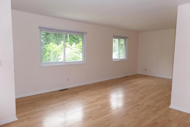 4128 - Living Room