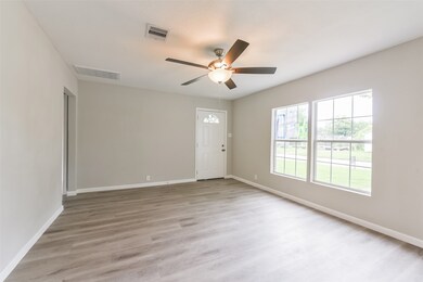 4609 Kingsbury St, Houston, TX 77021 - photo 7