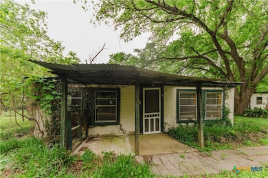 262 Highway 95 S unit A, Smithville, TX 78957 - photo 3