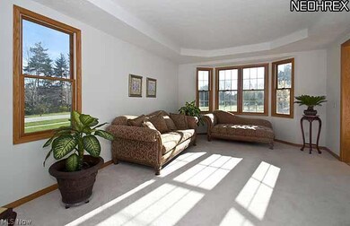 9532 Amberwood Ct, Broadview Heights, OH 44147 - photo 6