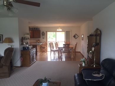 632 E Countryside Dr, Evansville, WI 53536 - photo 6