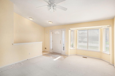 43146 Dante Ct, Sterling Heights, MI 48313 - photo 3