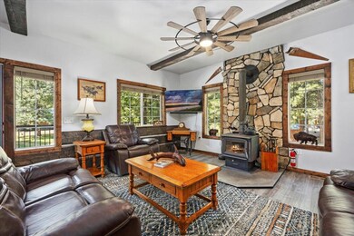 08-Living Room