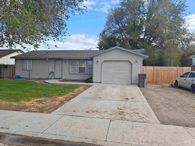 503 E Selway Dr, Homedale, ID 83628 - photo 2