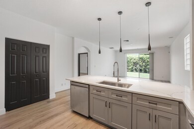 1213 Rose Gate Blvd, Riviera Beach, FL 33404 - photo 4