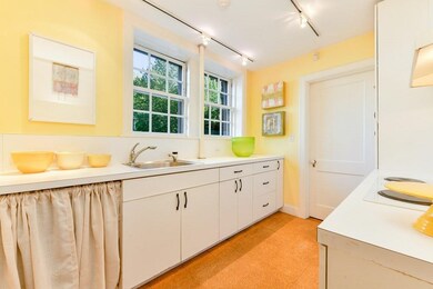 984 Memorial Dr unit 104, Cambridge, MA 02138 - photo 6