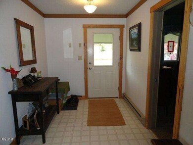 07 - Entryway