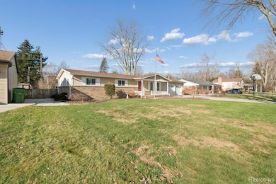 47501 Nita Dr, Shelby Township, MI 48317 - photo 2