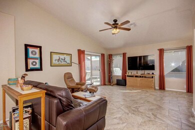 Vaulted Great Rm w/Ceiling Fan