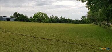 822 E Young Ave, Temple, TX 76501 - photo 2