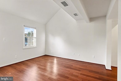 603 Bashford Ln unit 3, Alexandria, VA 22314 - photo 3