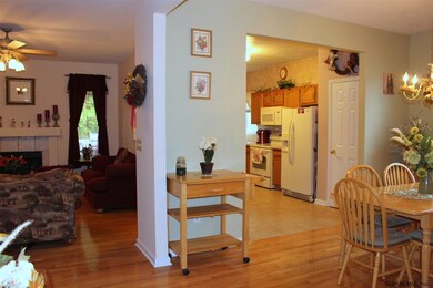 15 Lupine Dr, Ballston Spa, NY 12020 - photo 2