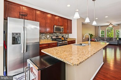 120 Kindred Way, Glen Burnie, MD 21061 - photo 4