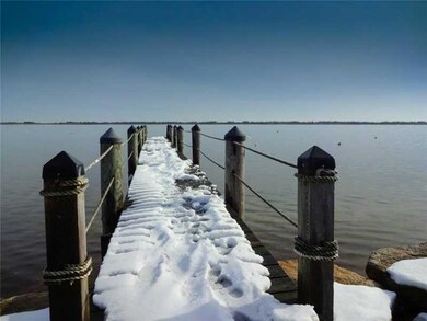 Waterfront/Dock/Pier.