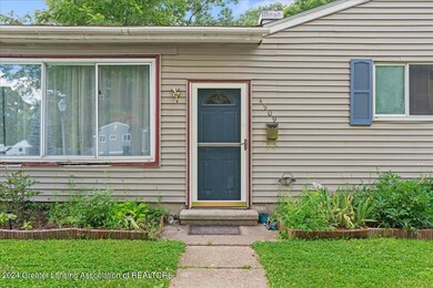 4909 Lowcroft Ave, Lansing, MI 48910 - photo 5