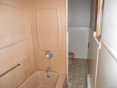 736 Wyandotte St, Bethlehem, PA 18015 - photo 7