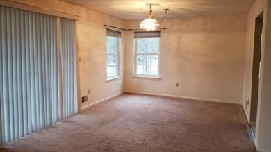 5 Village Cir unit 1202, Stroudsburg, PA 18360 - photo 6