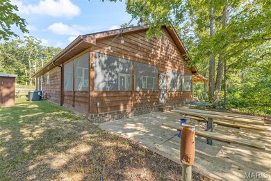 7346 Beach Ln, Sainte Genevieve, MO 63670 - photo 4