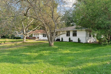 242 Butler Ave W, Saint Paul, MN 55118 - photo 3