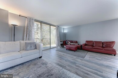 Barcroft Hills Condominium unit 212, Baileys Crossroads, VA 22041 - photo 4