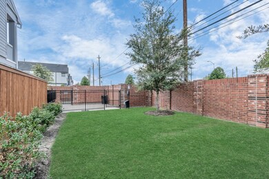 702 Strawberry Pines Ct, Houston, TX 77009 - photo 5