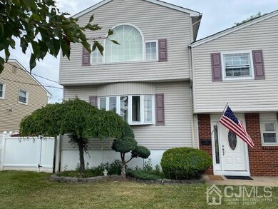 46 Charlotte St, Carteret, NJ 07008 - photo 2