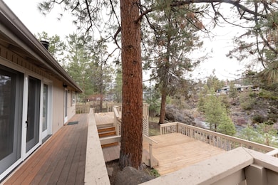 700 NW Broken Arrow Rd, Bend, OR 97703 - photo 4