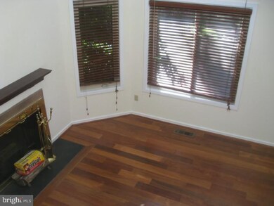 540 Haverford Rd unit 10, Wynnewood, PA 19096 - photo 3