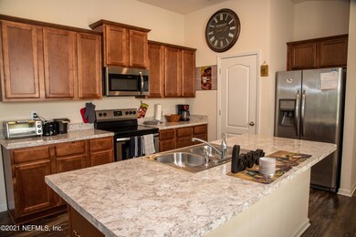 9042 Kipper Dr, Jacksonville, FL 32211 - photo 6