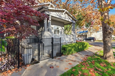 1900 6th St, Sacramento, CA 95811 - photo 6