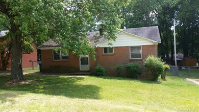 417 Brevard St, Statesville, NC 28677 - photo 2