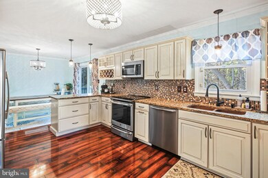 7264 Pommel Dr, Sykesville, MD 21784 - photo 3