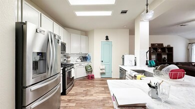 1310 Quicksilver St, Round Rock, TX 78665 - photo 6