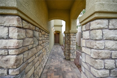 10556 Laurelwood Lake Ave, Las Vegas, NV 89166 - photo 5