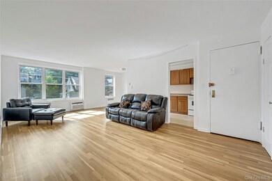 5730 Mosholu Ave unit 5F, Bronx, NY 10471 - photo 2