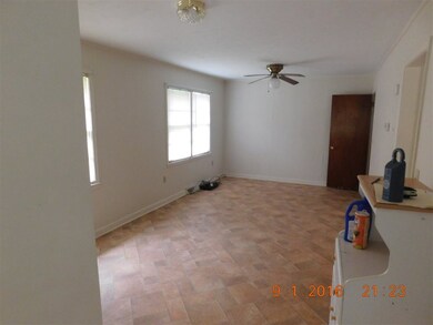 212 Taylor Rd, Walhalla, SC 29691 - photo 2