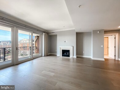 The Ritz-Carlton Residences, Baltimore, MD 21230 - photo 4