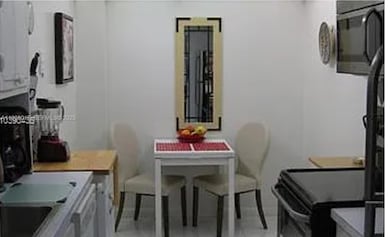 Hillcrest East No.23 unit 405, Hollywood, FL 33021 - photo 5